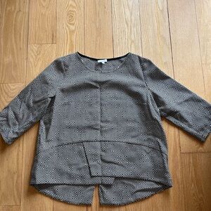 Elegant Maze Pattern Women's Blouse